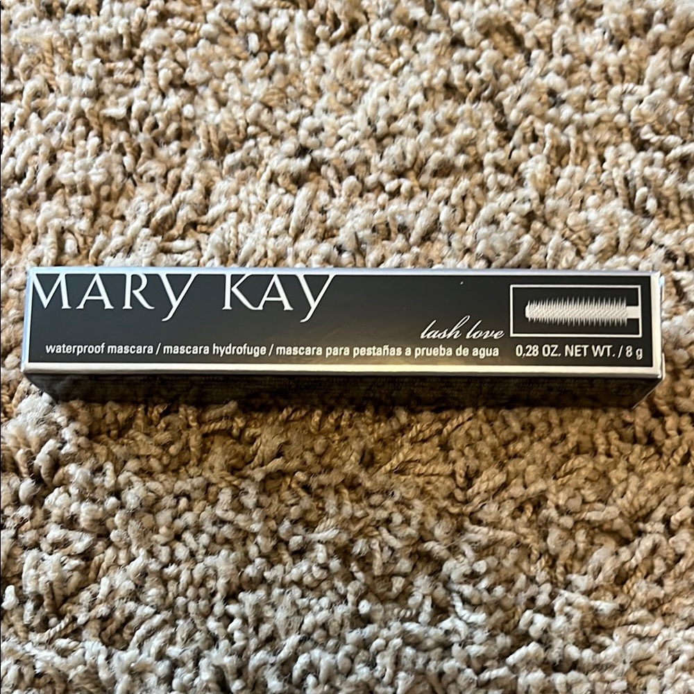 Lash Love Waterproof Mascara- Black